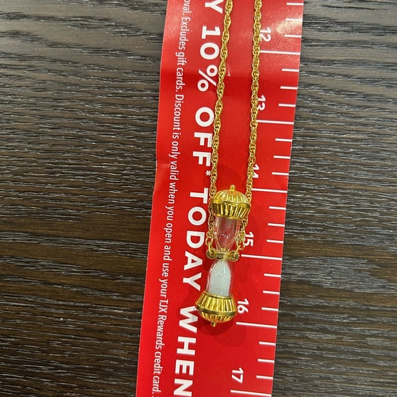 Gold Toned Hourglass Pendant Necklace Vintage Avon i believe Timeless Sands - Picture 7 of 7